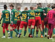 荷兰女足联手取胜，晋级下一轮比赛(从青涩菜鸟到世界亚军,飞翔的荷兰女足还有未来)